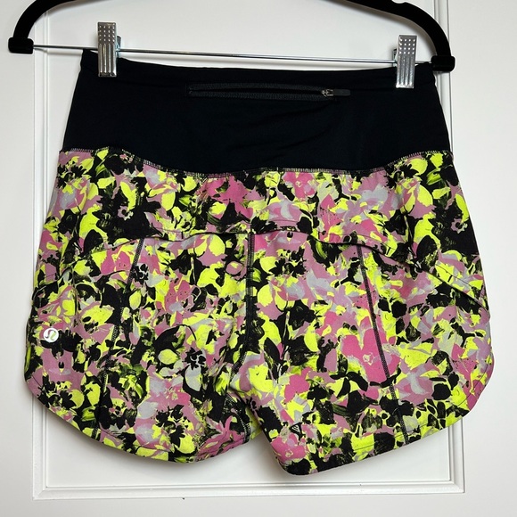 Lululemon Speed Up Low-Rise Lined Short 4" (4) - Picture 5 of 5